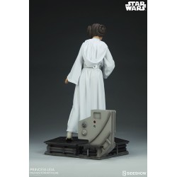 Princess Leia Premium Format™ Statue Sideshow