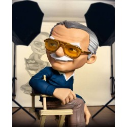 STAN LEE Minico PVC Statue (Blue Shirt Version) Iron Studios