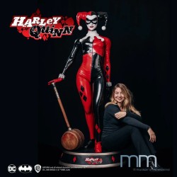 HARLEY QUINN Comics (2024) Life Size Statue Muckle