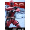 Deadpool Figurine 1/6 Hot Toys
